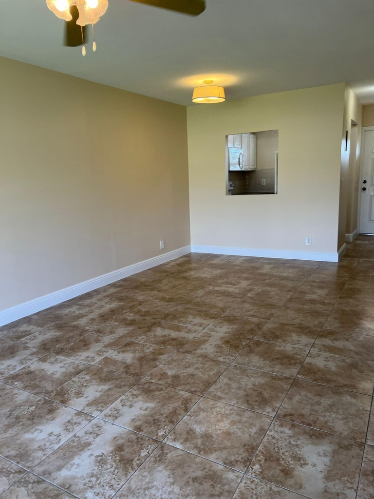 9851 Sandalfoot Boulevard - Photo 7