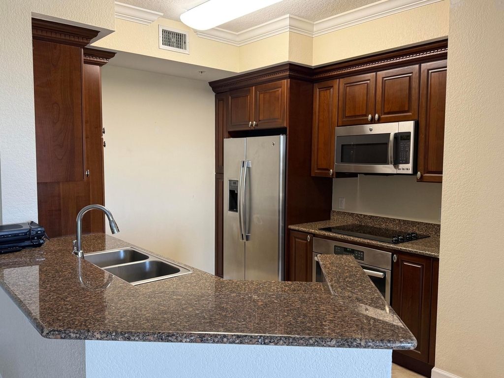 1660 Renaissance Commons Boulevard - Photo 5