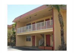850 E Commercial Boulevard - Photo 1