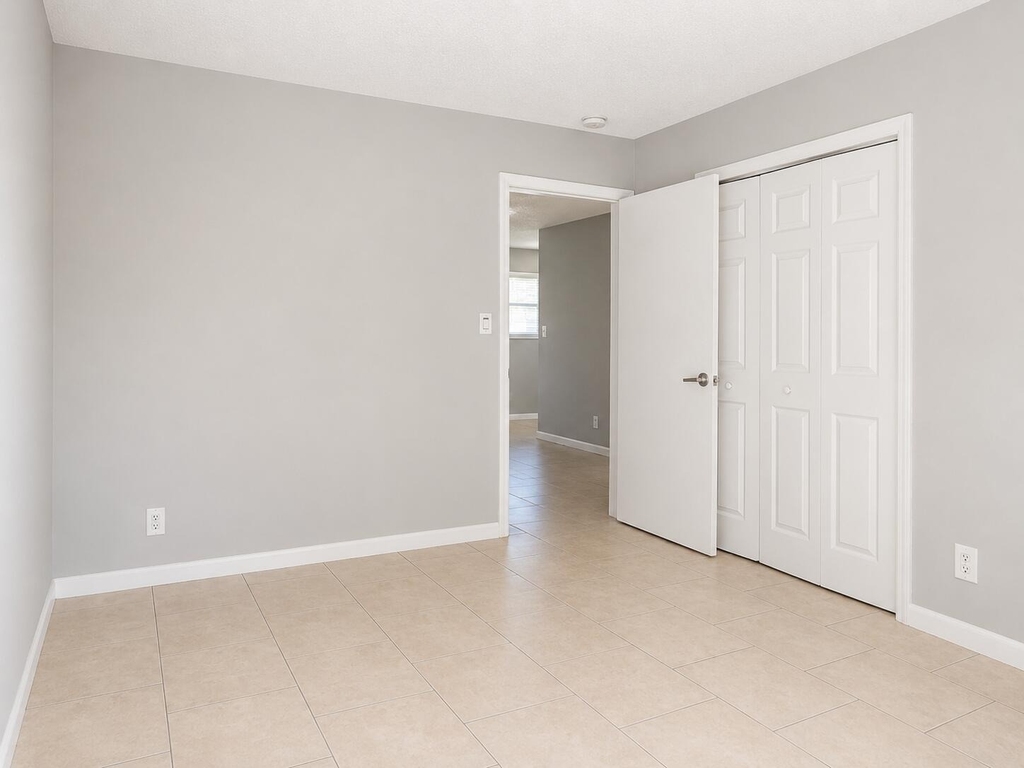 181 Nw 42nd Street - Photo 13