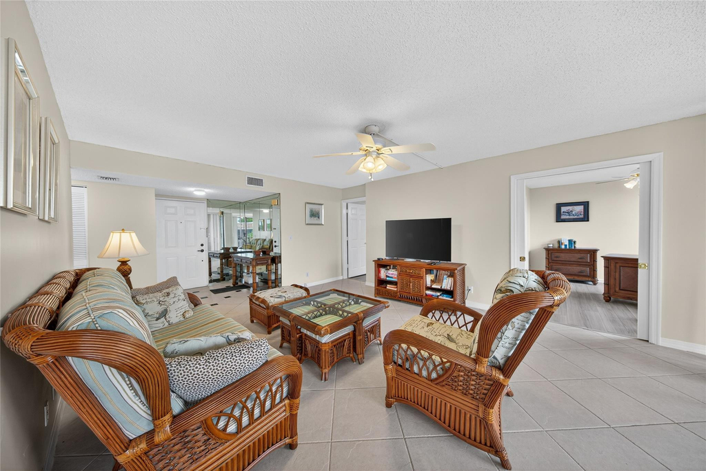 800 Jeffery Street - Photo 5