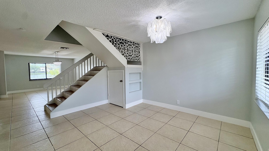 5325 Tennis Lane - Photo 2