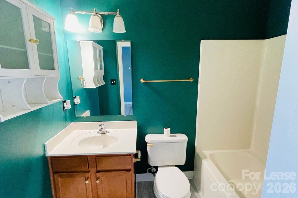 5112 Prosperity Church Road - Photo 9