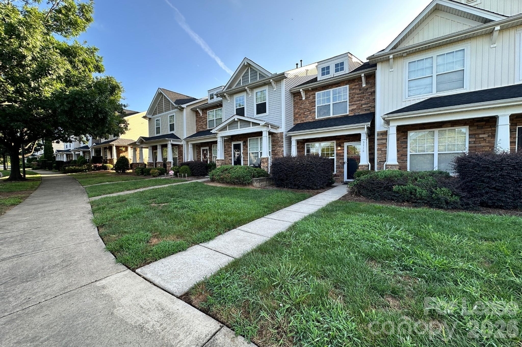 5112 Prosperity Church Road - Photo 2