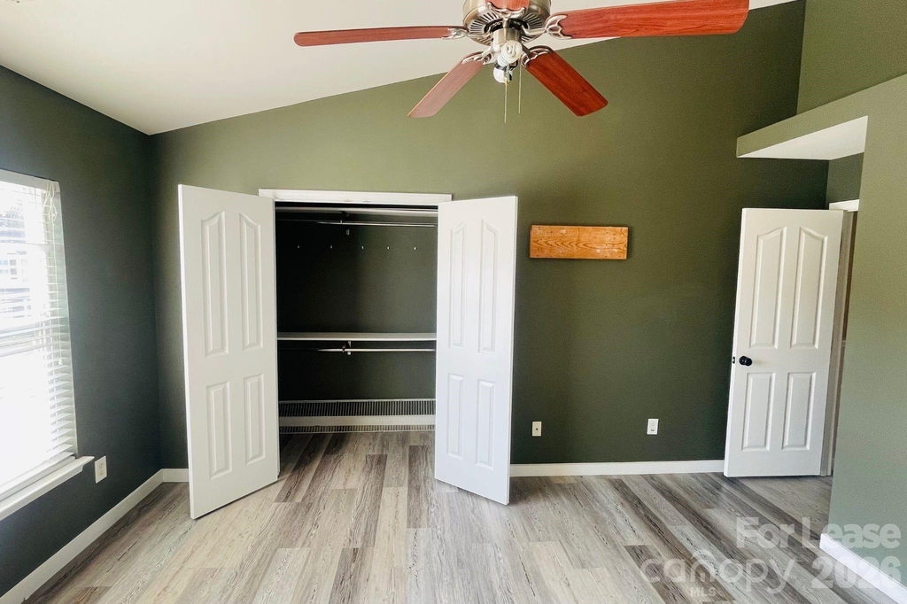 5112 Prosperity Church Road - Photo 11