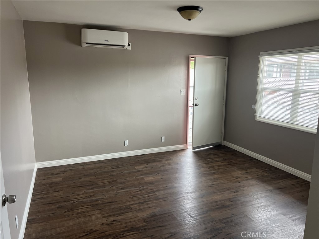 5518 Rosemead Boulevard - Photo 2