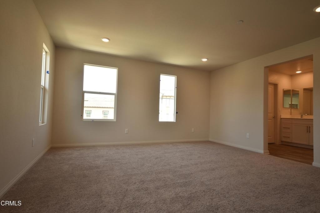 656 Martina Street - Photo 5