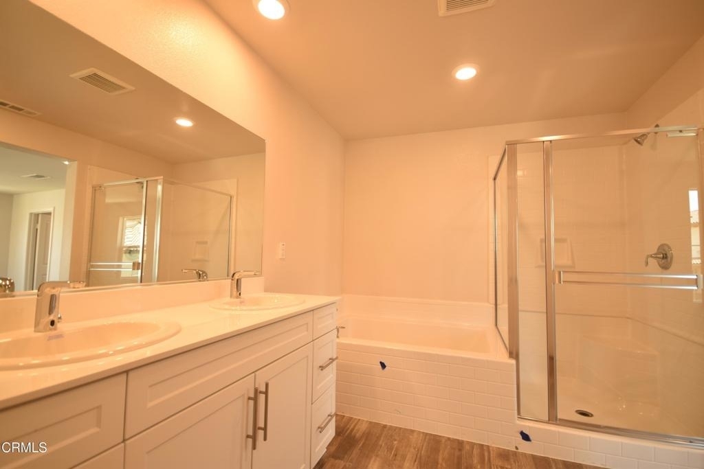 656 Martina Street - Photo 8