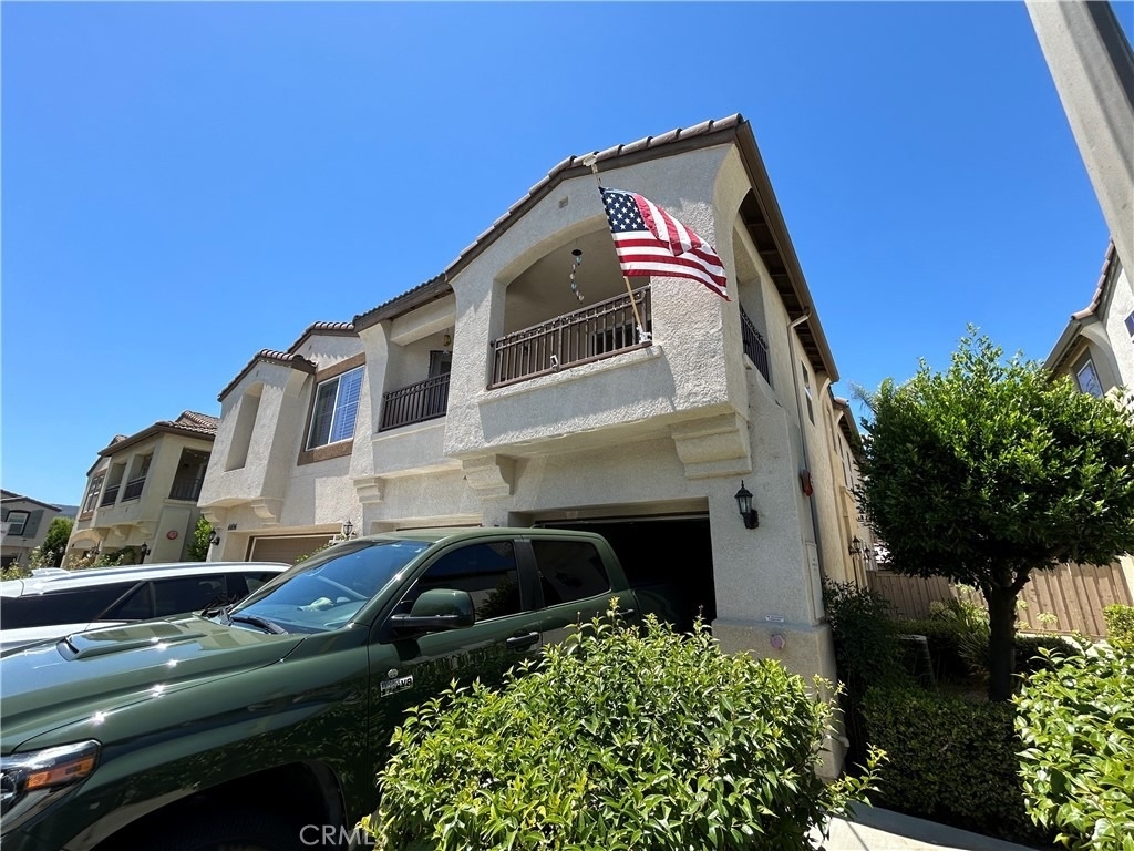 41696 Woodridge Avenue - Photo 0