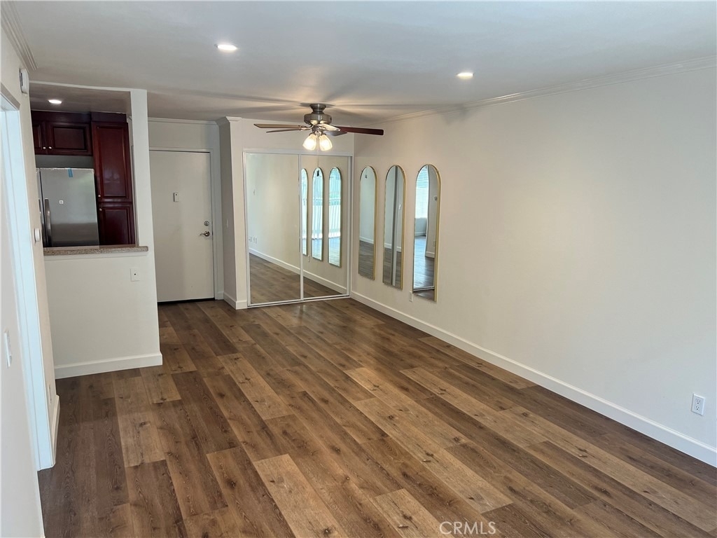 5520 Owensmouth Ave - Photo 3