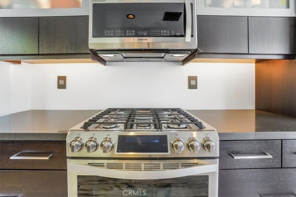 479 Pesaro Street - Photo 7