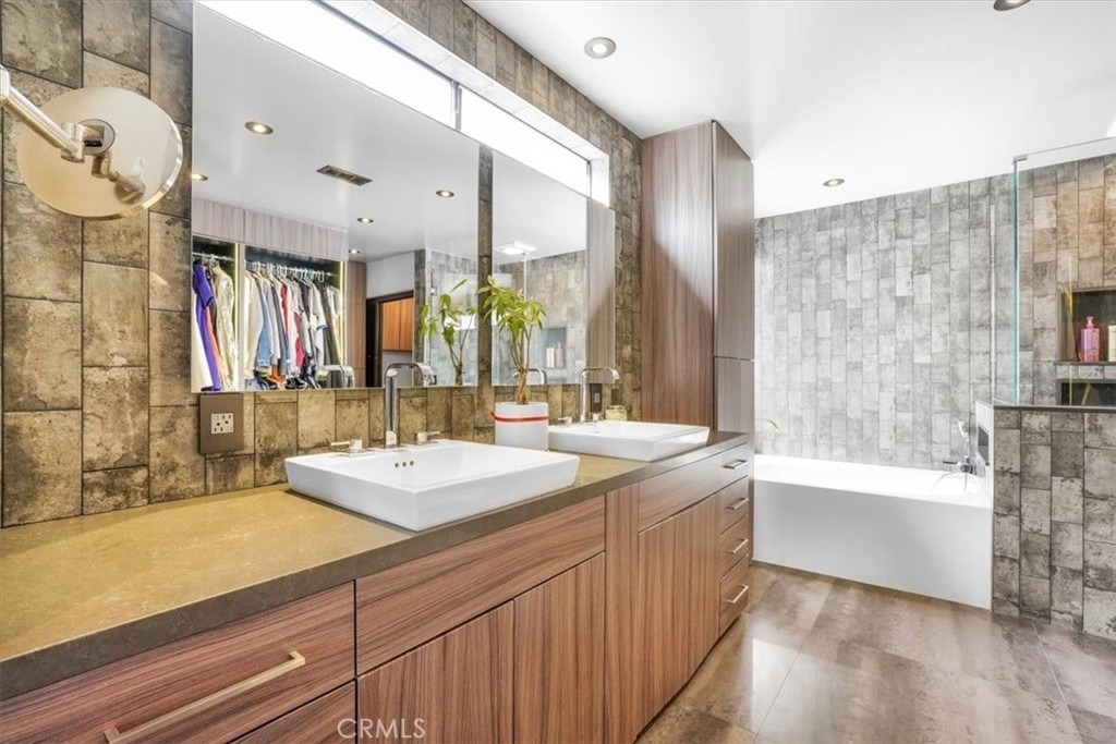 479 Pesaro Street - Photo 15