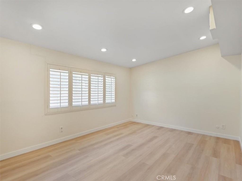 8501 Enfield Avenue - Photo 11