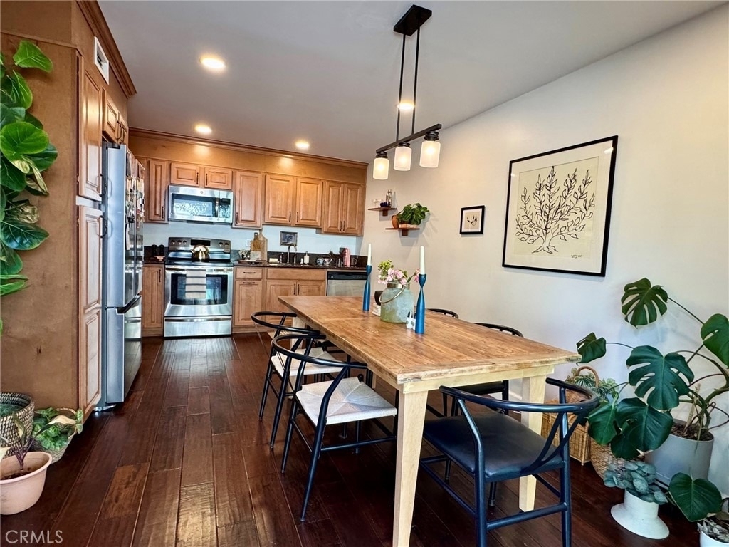 1673 E Avenida De Las Flores - Photo 6