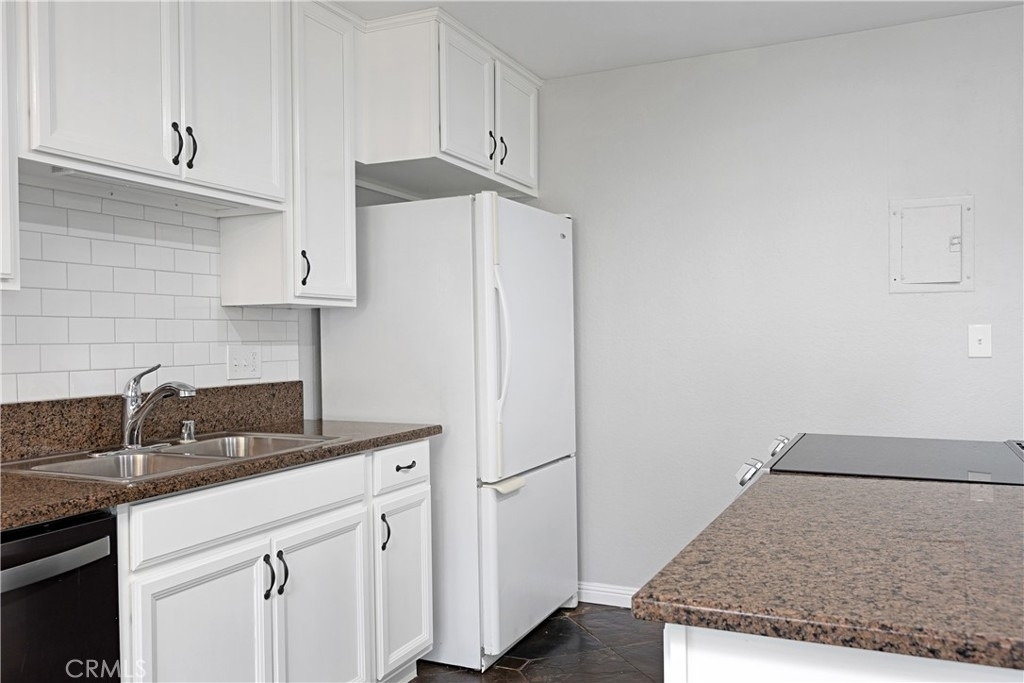 17572 Vandenberg Lane - Photo 27
