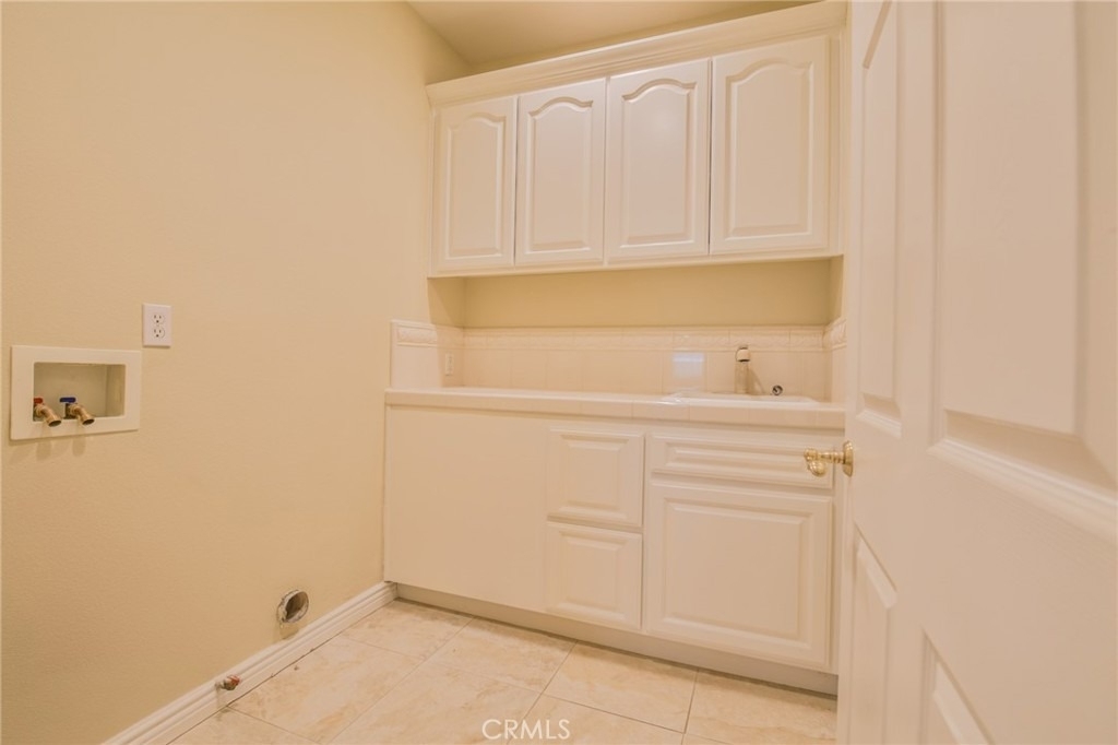 876 N Euclid Avenue - Photo 21