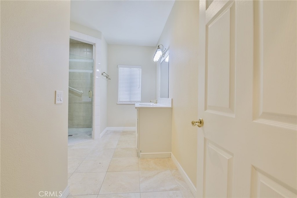 876 N Euclid Avenue - Photo 22