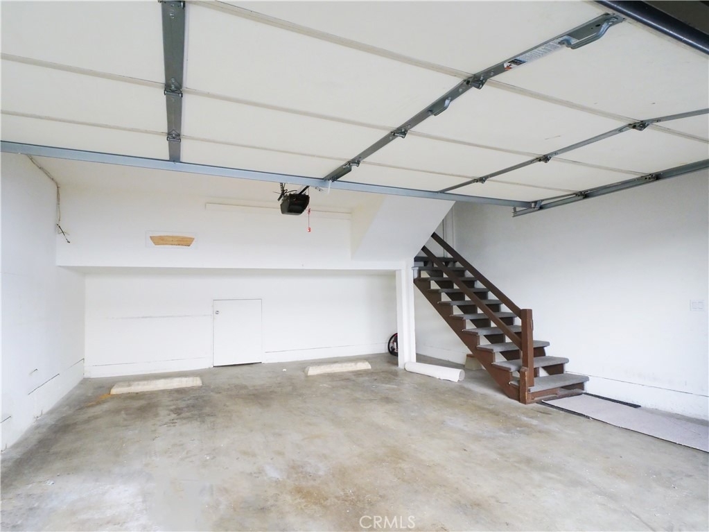 405 2nd - Photo 22