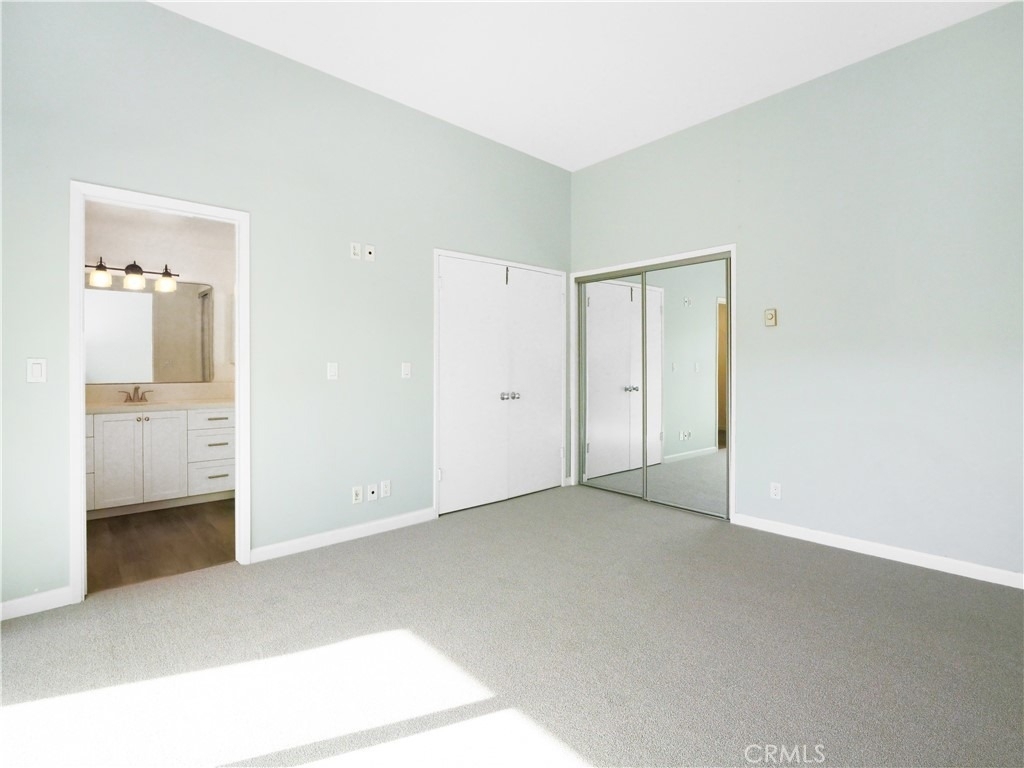 405 2nd - Photo 11