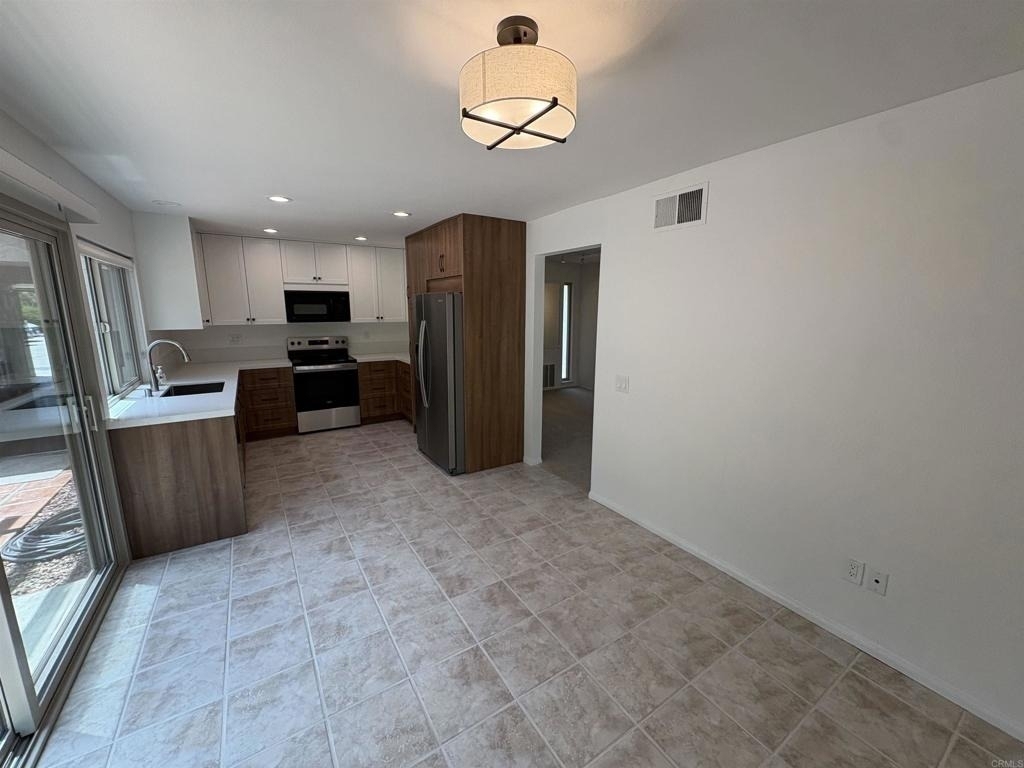 17463 Plaza Dolores - Photo 1