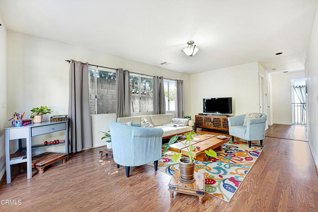 2779 Fyler Place - Photo 4