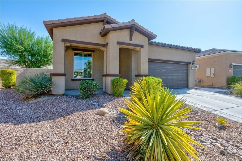81482 Avenida Viesca - Photo 1