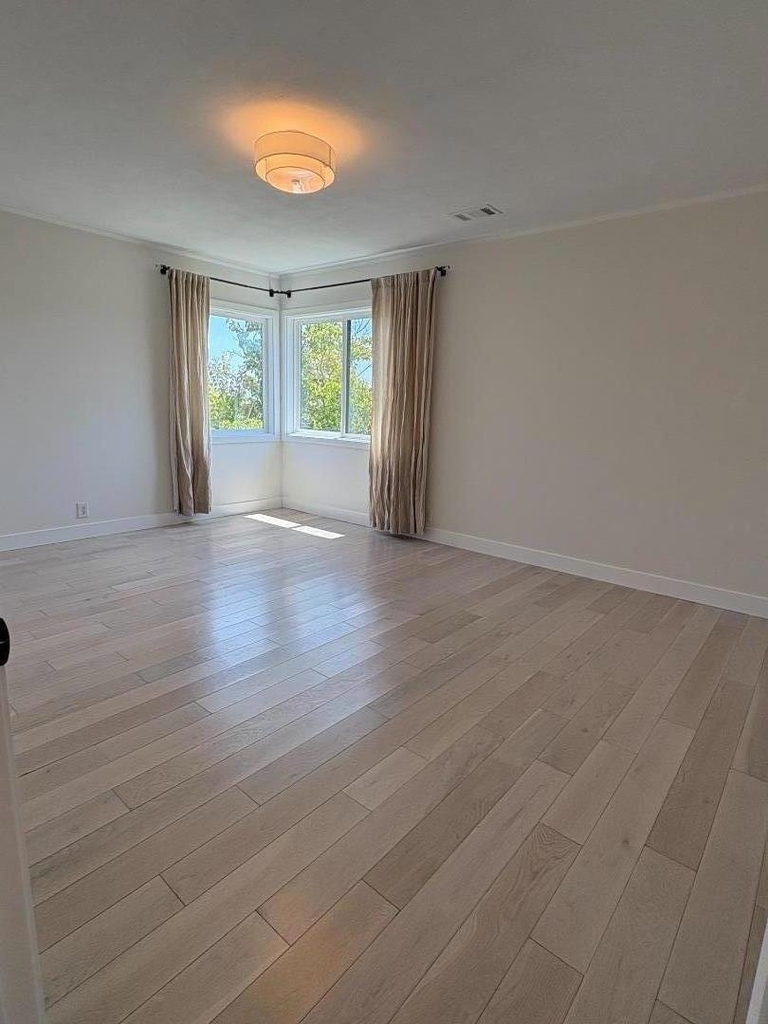 319 Helen Drive - Photo 8