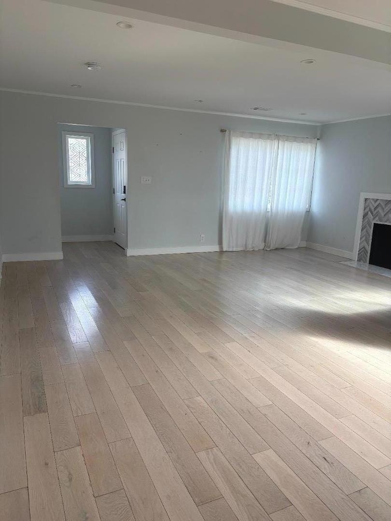 319 Helen Drive - Photo 4