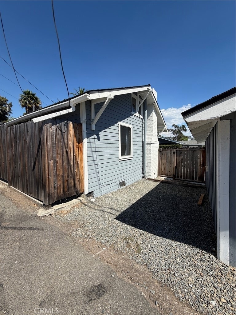 426 Aster Street - Photo 9