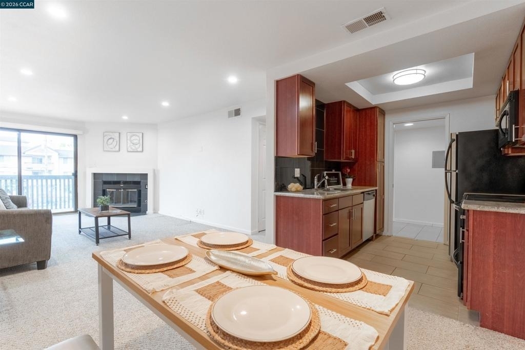 1315 A St - Photo 6