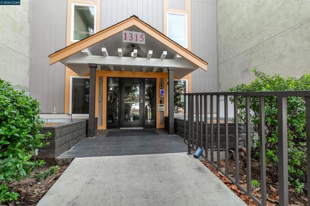 1315 A St - Photo 30