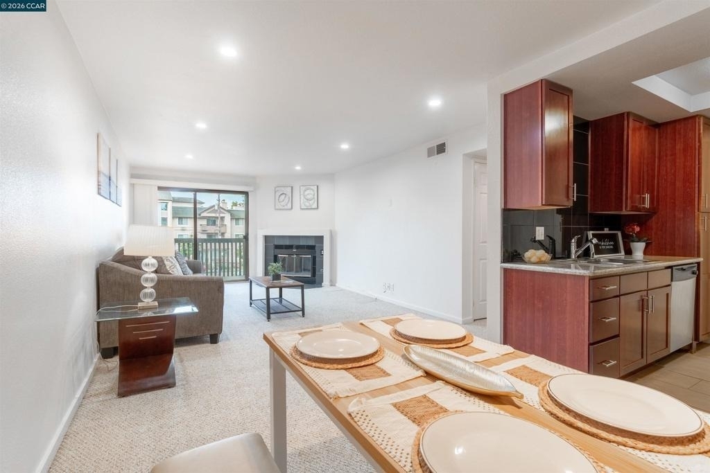 1315 A St - Photo 5