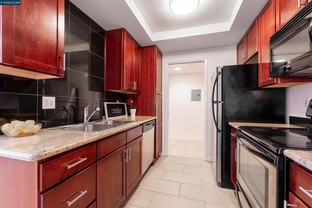 1315 A St - Photo 2