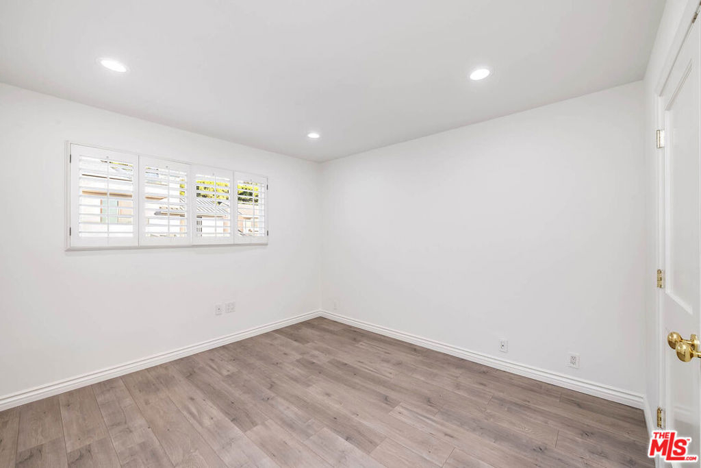 3115 Dona Susana Drive - Photo 32