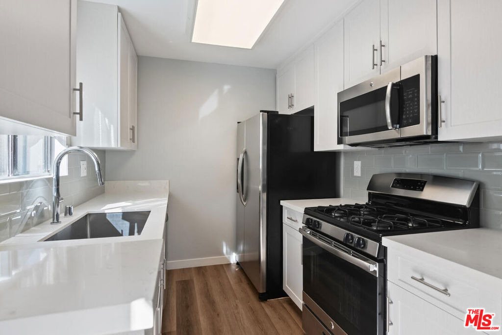 29239 Heathercliff Road - Photo 9