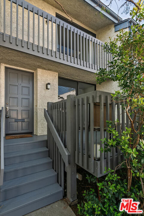 29239 Heathercliff Road - Photo 1