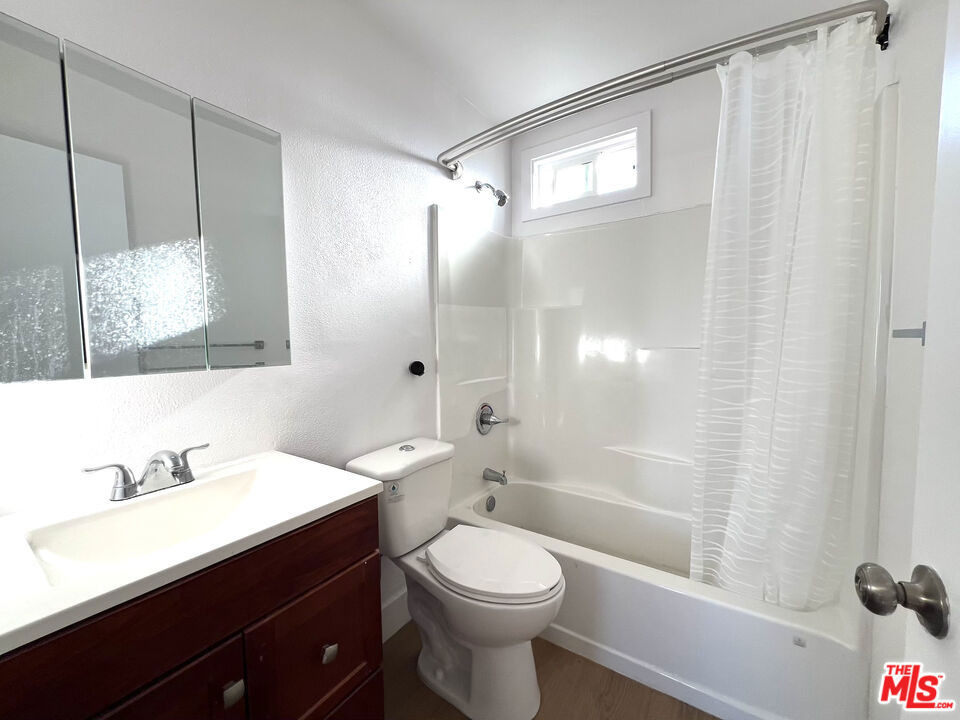 1016 W 109th Place - Photo 7