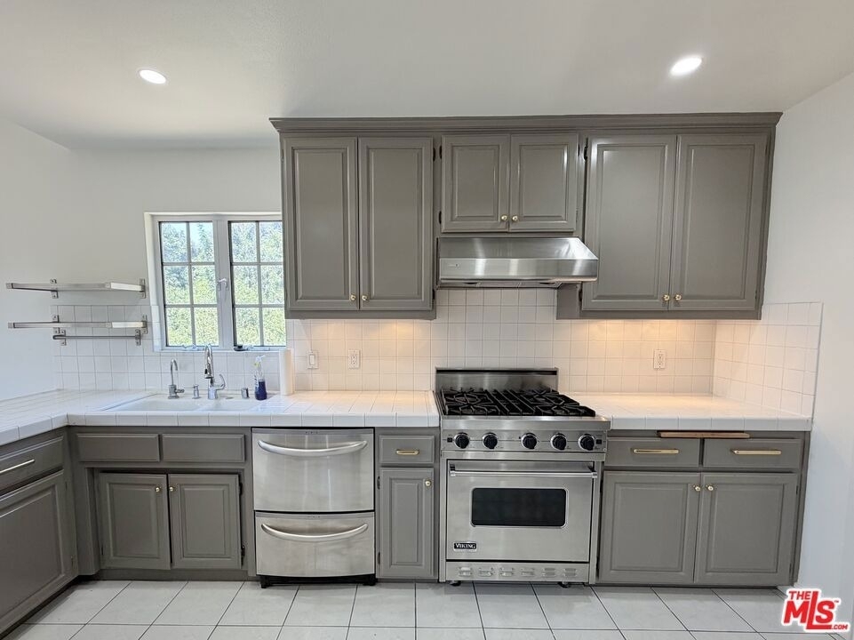 1515 Indiana Avenue - Photo 7