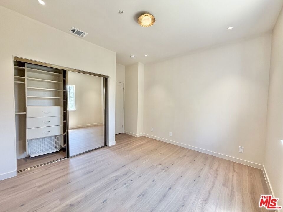 1515 Indiana Avenue - Photo 30