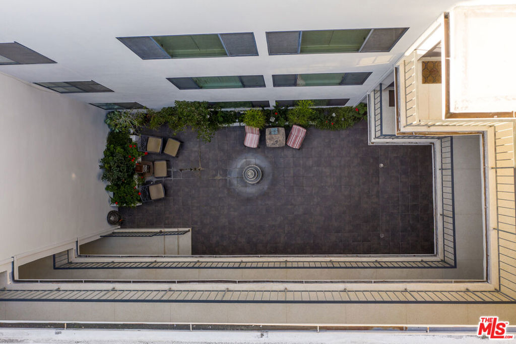 134 S Elm Drive - Photo 26