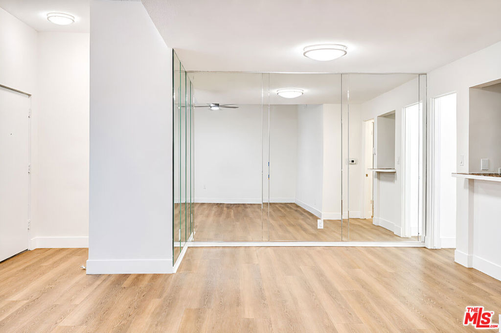134 S Elm Drive - Photo 6