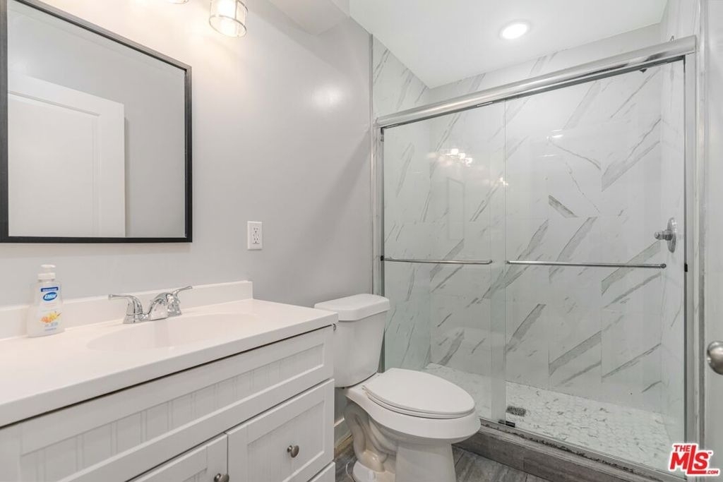 12000 Runnymede Street - Photo 8
