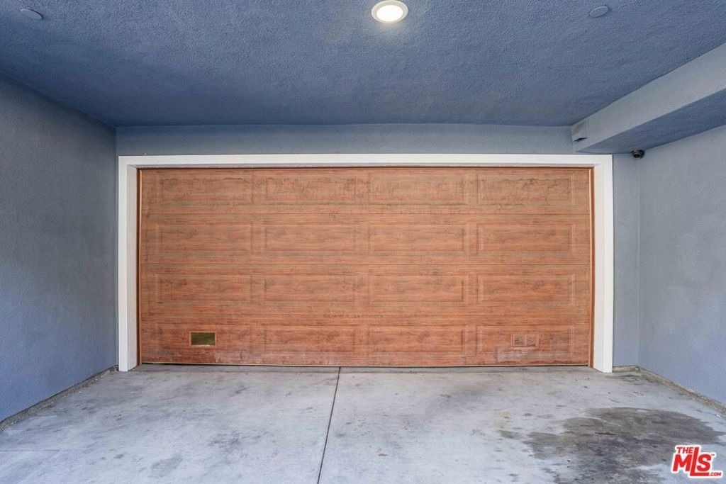 12000 Runnymede Street - Photo 10
