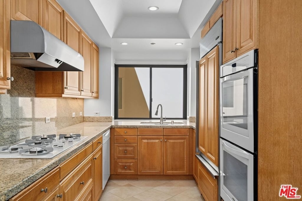 701 Ocean Avenue - Photo 35