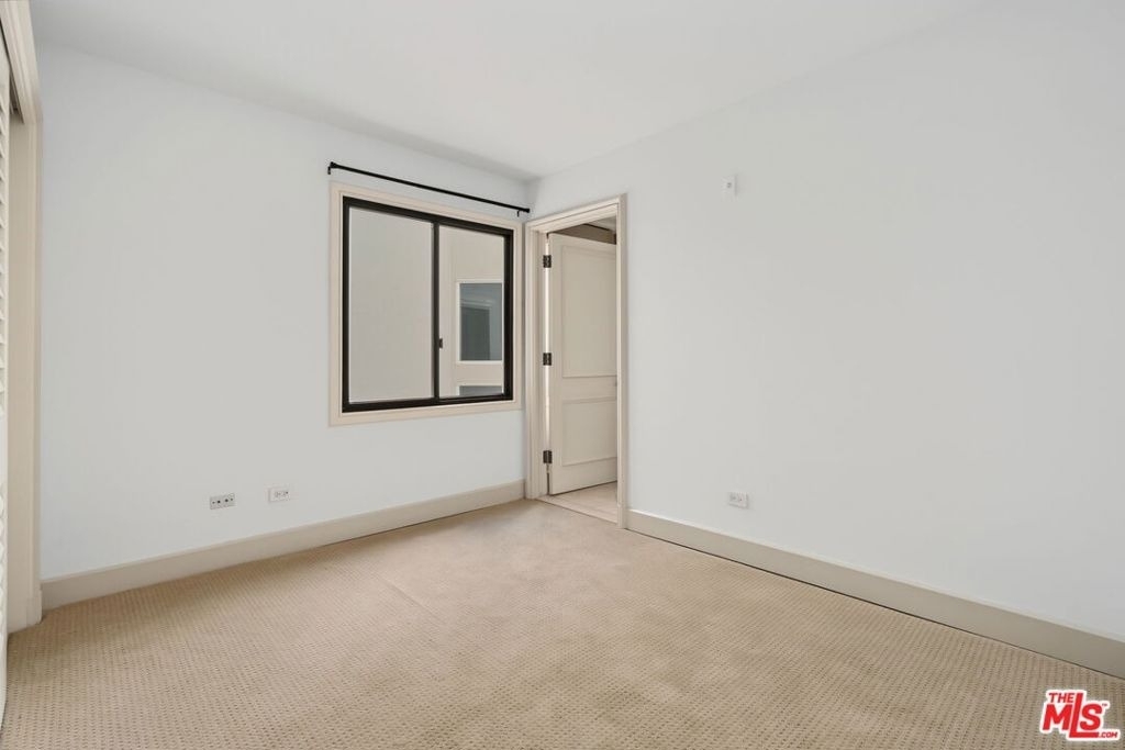 701 Ocean Avenue - Photo 42