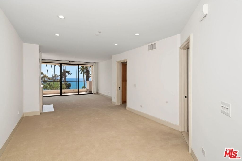 701 Ocean Avenue - Photo 11