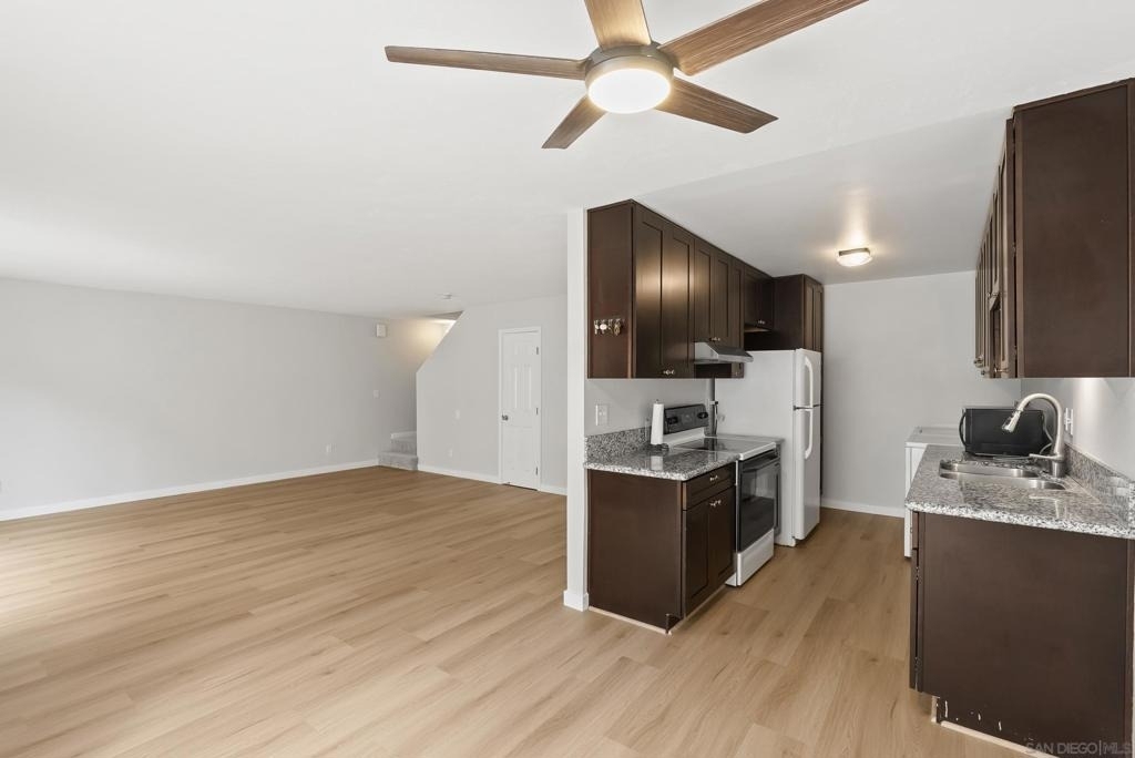 6908 Camphor Lane - Photo 4