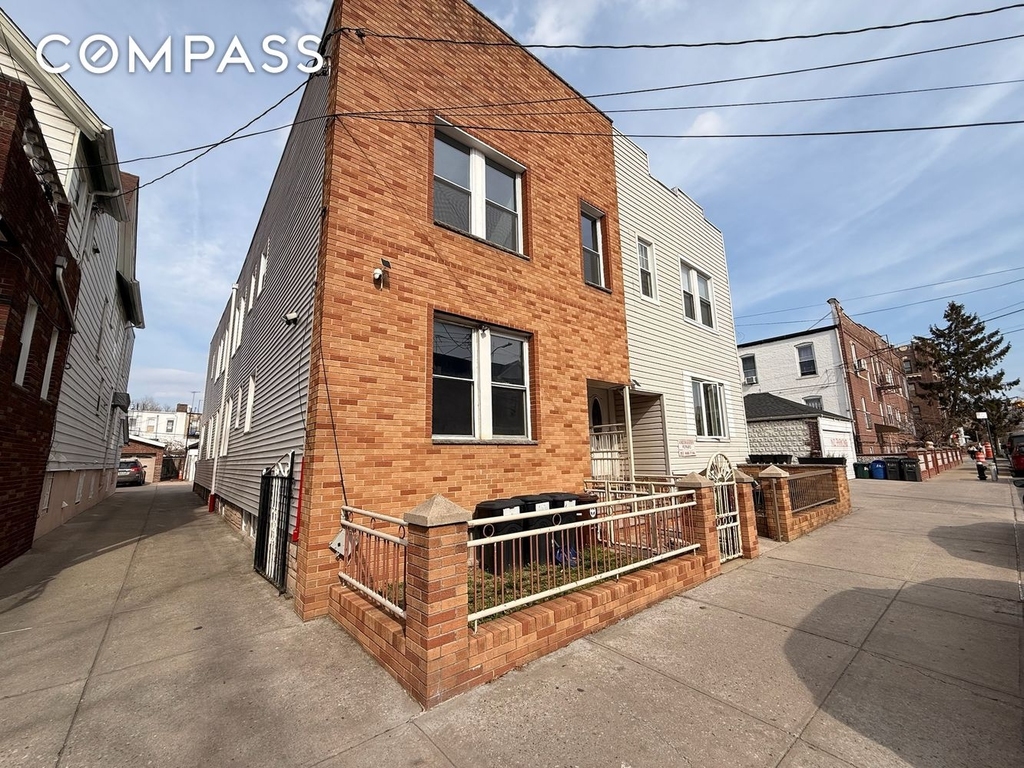 85th Street - Photo 3