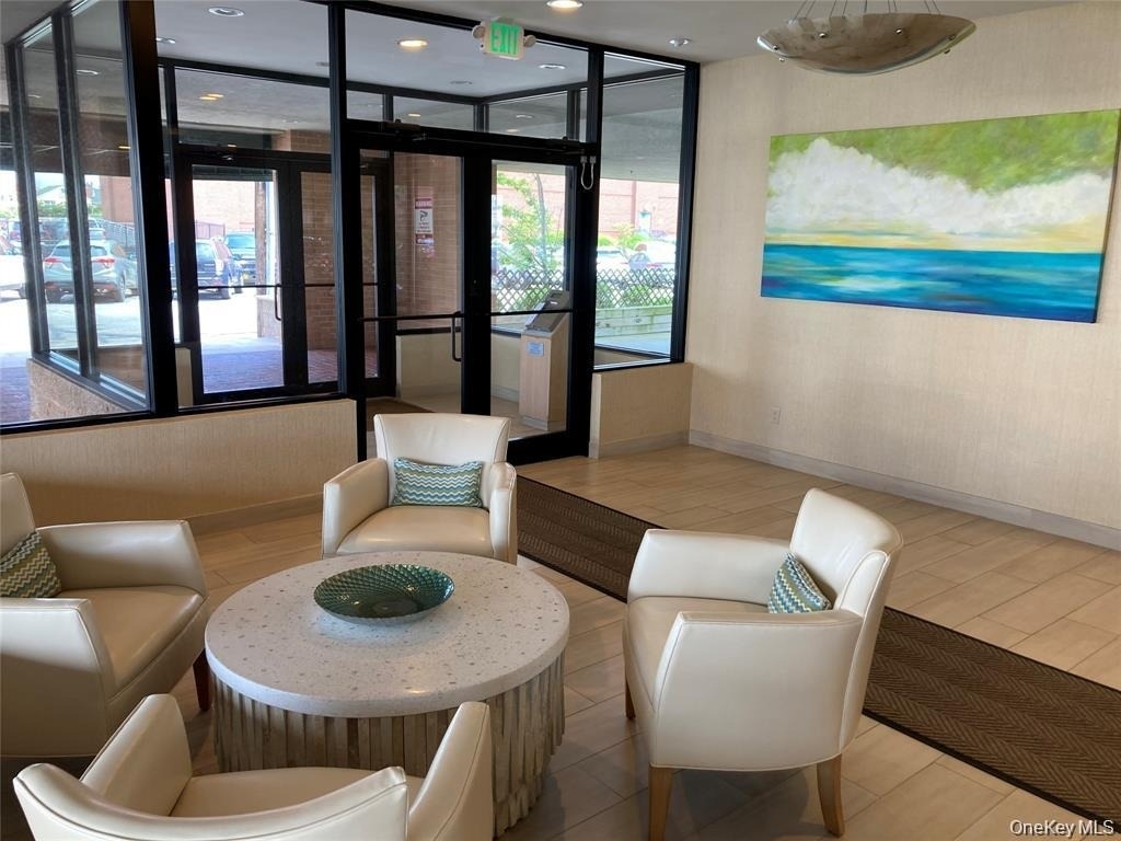 780 W Broadway - Photo 16