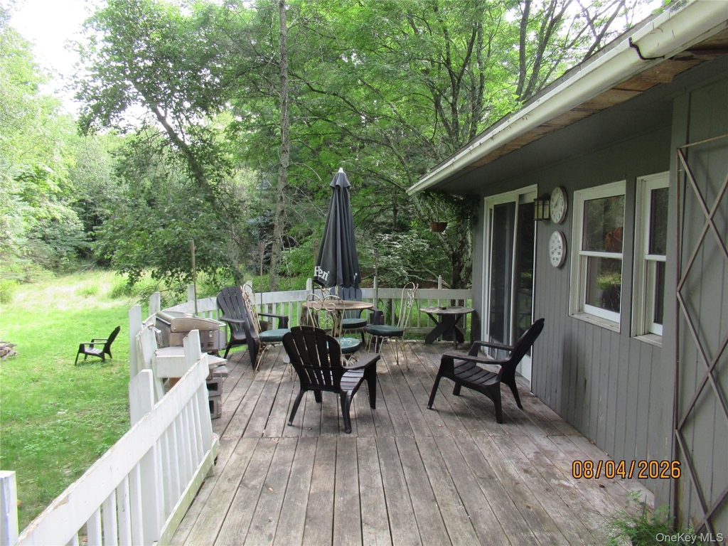 463 Mountain Road - Photo 1